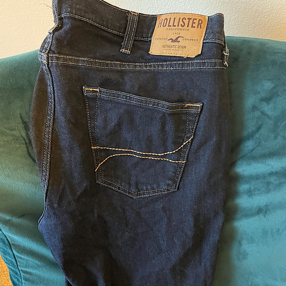 Men’s Hollister skinny jeans